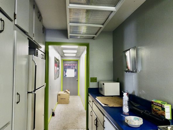 Sunstate Industrial Warehouse: 8502 Sunstate St, Tampa, FL 33634